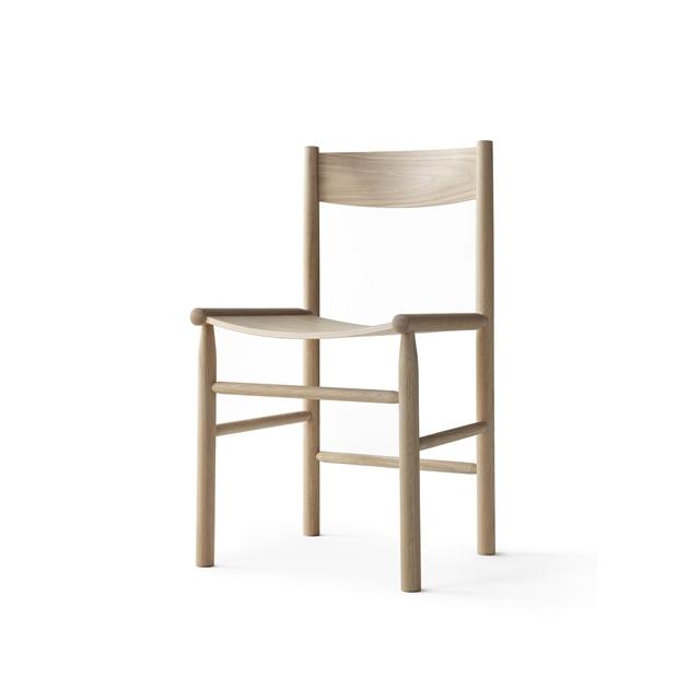 Nikari Linea Collection Akademia Spisebordsstol Lys Lakeret Egetræ