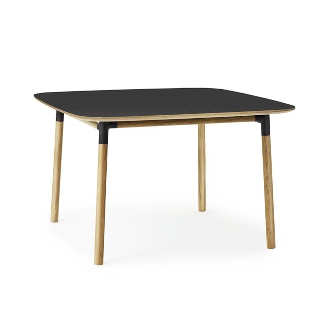 Normann Copenhagen Form Spisebord 120   120 Cm Sort Egetræ