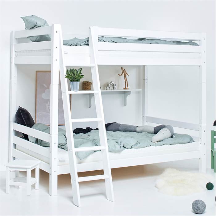 Hoppekids Eco Luxury Høj Køjeseng Med Skrå Stige 120   200 Cm  : Erling Christensen Møbler