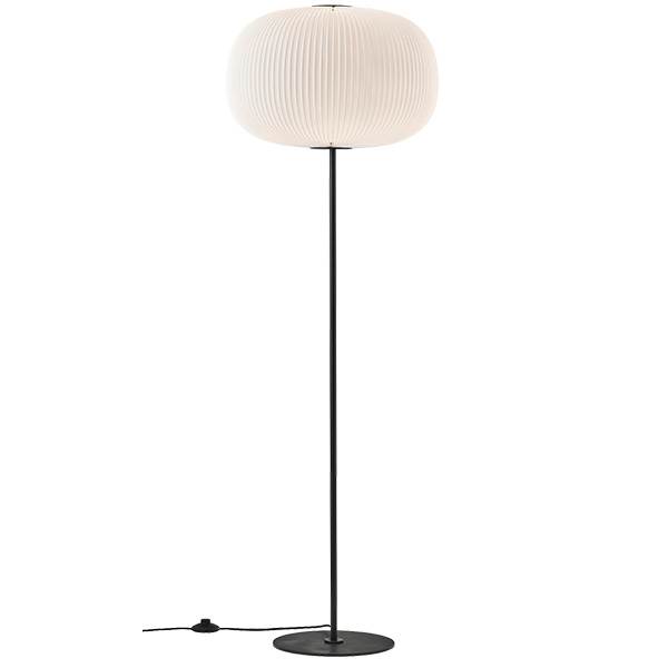 Le Klint 332 Lamella Gulvlampe Sort